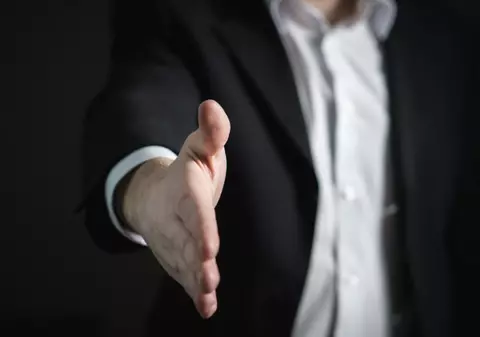 Cum să te desparți de angajator în termeni buni  (PUBLICITATE)