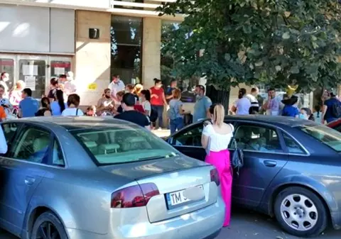 În urma măsurilor de distanțare, creșele Primăriei din Timișoara au rămas cu doar 85 de locuri. Peste 500 de copii sunt “în așteptare”