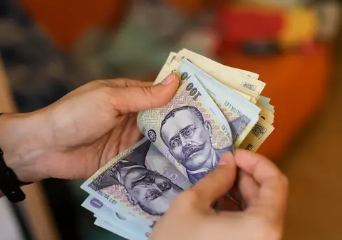 Ce înseamnă creșterea pensiilor cu 40% în loc de 14%: 41 de miliarde de lei cheltuieli suplimentare în doi ani. ”Lucrurile sunt foarte periculoase. Trăim pe datorie”