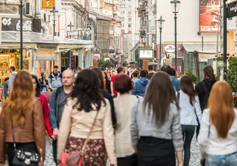 Europa Centrală și de Est va pierde până la 70% din populație până în 2100. România, în topul țărilor cu cel mai accentuat declin demografic