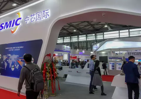 Statele Unite vor să impună sancțiuni celui mai mare producător chinez de cipuri. Miza este ascensiunea Chinei în domeniu