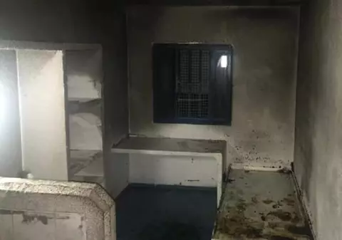 VIDEO | Haos generat de un deținut român într-o închisoare din Spania. Infractorul și-a incendiat celula