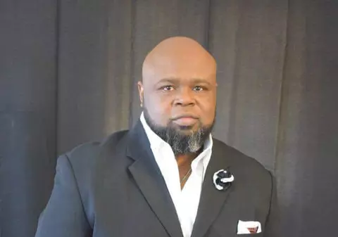 Bruce Williamson, fost solist al trupei The Temptations, a decedat în urma infectării cu COVID-19