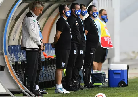 Două persoane din stafful tehnic al echipei Universitatea Craiova au fost testate pozitiv cu COVID-19