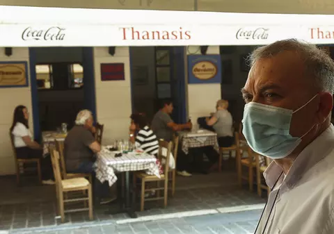 Autoritățile din Grecia: vor fi impuse noi măsuri de izolare, dacă cele în curs nu sunt respectate