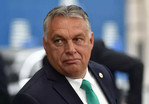 Un an de închisoare pentru jurnaliștii din Ungaria care filmează cu drone. Decretul, adoptat după publicarea de imagini cu proprietățile oligarhilor apropiați lui Viktor Orban