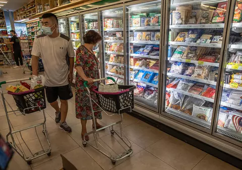 China ordonă firmelor locale să evite importurile de alimente congelate din țări cu focare majore de coronavirus