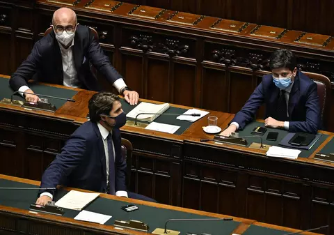 Senatul italian și-a suspendat activitatea, după ce doi membri au anunțat că au coronavirus