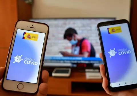 Bolnavii de COVID-19, localizați printr-o aplicație pe telefon. Big Brother Watch: “Nu există nimic care să arate că această aplicaţie este sigură”