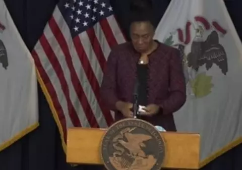 VIDEO | Directorul de Sănătate Publică din Illinois a izbucnit în lacrimi în timp ce anunța bilanțul morților de COVID