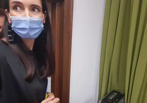 Ce a descoperit Clotilde Armand în biroul de la primărie după prima zi de lucru. “Vă las aceste fotografii din care puteți observa”