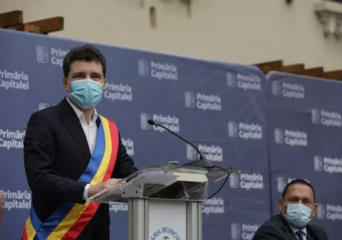 Nicușor Dan a depus jurământul ca primar general: „Cer bucureștenilor răbdare și solidaritate, pentru că avem foarte multe probleme”