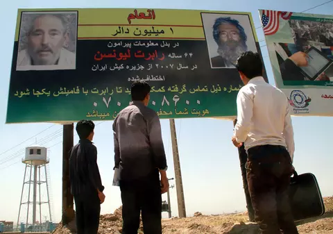 Iranul trebuie să plătească 1,4 miliarde de dolari familiei unui fost agent FBI, care a dispărut în 2007