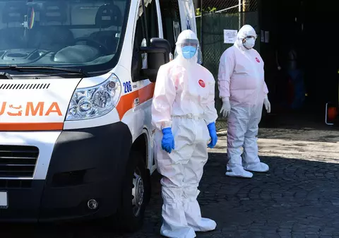 România a trecut de 5.000 de cazuri zilnice de COVID-19. Numărul deceselor rămâne ridicat