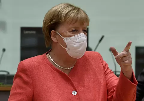 Merkel avertizează, într-o reuniune cu ușile închise, că Germania este pe punctul de a pierde controlul epidemiei COVID