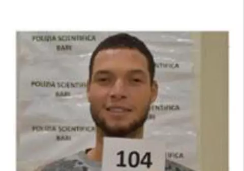 Cum îl descrie familia pe atacatorul tunisian care a ucis trei oameni în catedrala Notre Dame din Nisa. “Nu a arătat niciodată extremism”