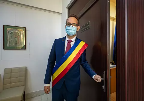 Cum justifică Dominic Fritz că în Timişoara sunt doar două centre de vaccinare: „Există un număr foarte limitat de doze﻿”