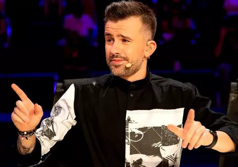 Florin Ristei a câștigat X Factor, iar acum este jurat în cadrul emisiunii. Ce spune artistul despre colegii săi. „Nu pot fi blând, pentru că sunt o fire critică și perfecționistă”