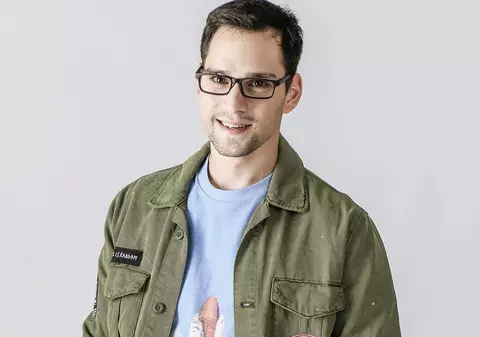 Actorul Vlad Gherman, transformat total pentru rolul din serialul Adela, de la Antena 1. “Personajul meu e diferit”