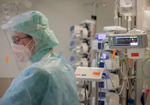 4.400 de noi cazuri de infectare și 86 de decese COVID în ultimele 24 de ore în România