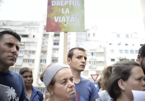 Personalul auxiliar din Sănătate a ieșit în stradă. “Suntem tratați ca într-un regim de apartheid”