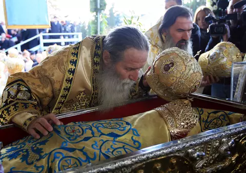 Pelerinajul de la Sfânta Parascheva, doar pentru locuitorii Iașiului. Credincioșii din alte localități, acces interzis