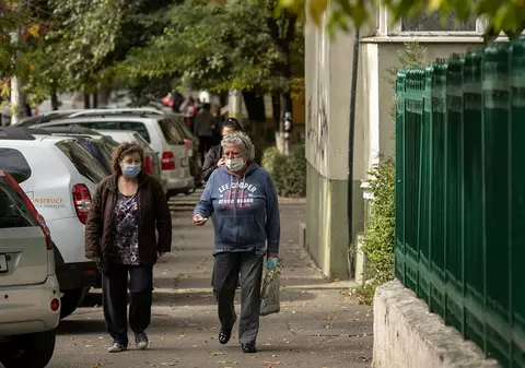 Pentru a se evita intrarea „în scenariul roșu”, purtarea măștii în spații deschise și închise devine obligatorie în municipiul Suceava