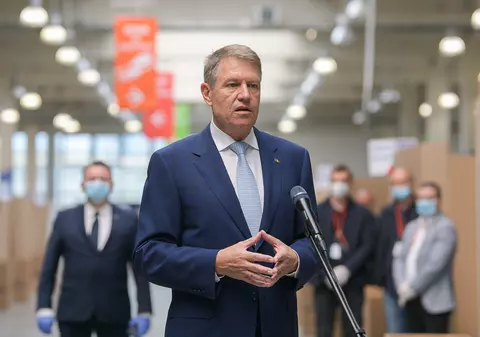 Klaus Iohannis: Bolnavii COVID în stare gravă ar putea fi transferaţi în străinătate