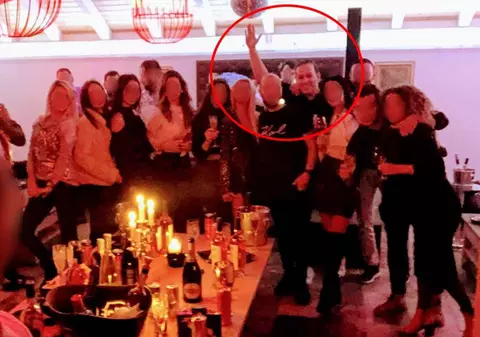 Membru important al ISU Braşov, surprins la o petrecere în care s-au ignorat total regulile anti-COVID