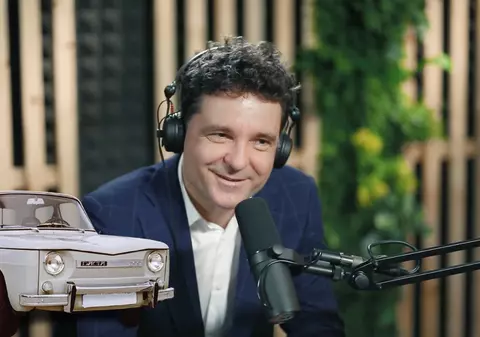 Nicuşor Dan, amintiri din studenție: „Am adus blugi din Turcia, dar mai bine mergea mohairul. Aveam o Dacie 1100 care a fost dată șpagă pentru o adresă de e-mail”