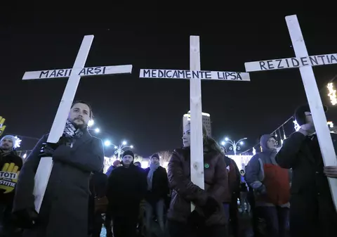 Colectiv. Cum a “rezolvat” societatea noastră o traumă