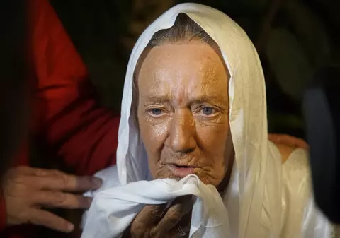 O franțuzoaică răpită de gruparea islamistă care l-a luat ostatic pe românul Iulian Gherguț a fost eliberată după aproape 4 ani