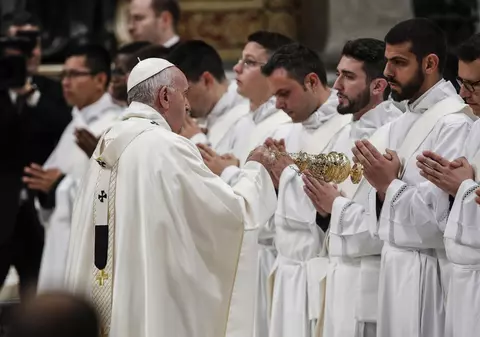 A început primul proces în care doi preoţi de la Vatican sunt acuzaţi de abuz sexual