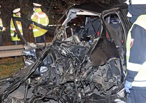 VIDEO / Doi români morți într-un VW care circula cu viteză pe contrasens, pe o autostradă în Germania