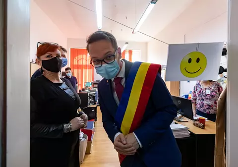 Răspunsul lui Dominic Fritz la insinuările că ar fi spion german: „Nu am stofă de James Bond”