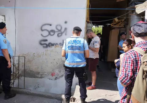 Sute de oameni evacuați din locuințe chiar de primării, în plină pandemie. Legislația interzice asta!