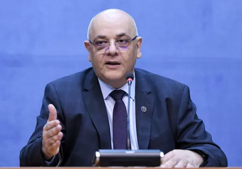 Restricțiile din noaptea de Revelion. Arafat: La miezul nopţii ieşim pe balcon, ne uităm pe geam, ne uităm la televizor