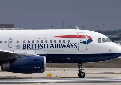Anchetă la British Airways. O stewardesă s-a oferit să întrețină relații intime cu pasagerii în timpul zborurilor