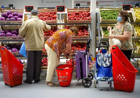 INS: Rata anuală a inflaţiei a urcat în iunie la 3,9%. Cu cât s-au scumpit alimentele față de anul trecut