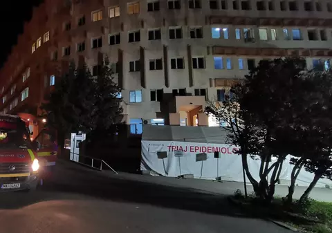 Percheziții la spitalul din Piatra Neamț. Ce caută polițiștii și procurorii care anchetează incendiul
