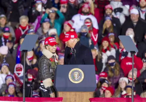 Una dintre cheile alegerilor din SUA: bărbații afro-americani l-au părăsit pe Biden pentru Trump într-un număr-record