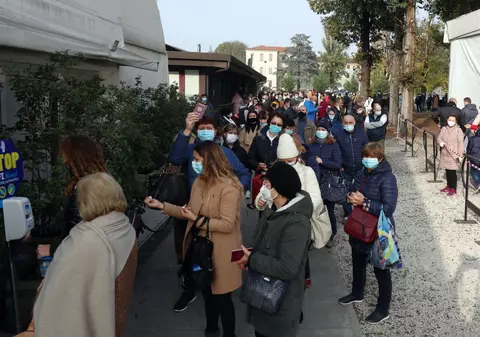 Cum l-a pedepsit “electoratul paralel” pe Dodon. Diaspora moldoveană, care ține în viață economia țării, a votat masiv cu Maia Sandu