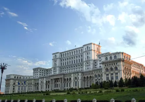 Camera Deputaţilor cumpără software pentru accesul în Parlament de aproape 100.000 de euro