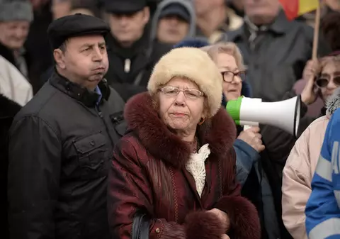 Vârsta de pensionare va crește treptat până la 65 de ani pentru toți românii