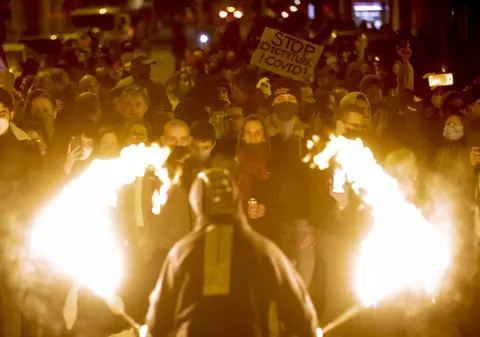 Protest în Belgia față de restricțiile de circulație impuse de pandemie. Șapte oameni au fost răniți