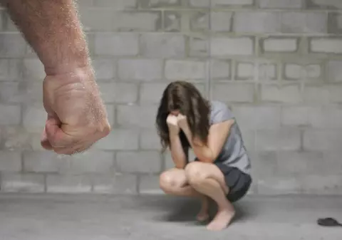 Român acuzat că a violat o colegă de muncă în Germania - soțul femeii s-a sinucis după două săptămâni