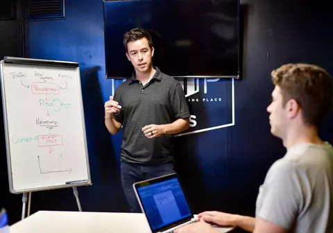 În plină pandemie, afacerile din tehnologie au crescut cu 46%. O companie din România, în top 10