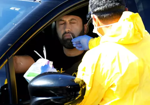 SUA au depășit pragul de 12 milioane de îmbolnăviri COVID-19. Noi restricții impuse în California