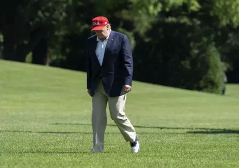 VIDEO | Reacția lui Donald Trump, după ce presa a anunțat că Joe Biden a câștigat alegerile. Republicanul se afla la golf
