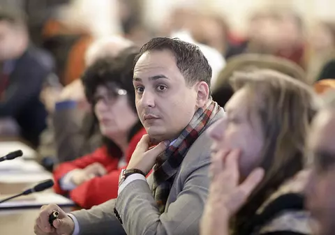 Omul care a dat peste 1 milion de euro din spitalele bucureștene pe clipuri cu Firea se laudă că Nicușor Dan l-a reconfirmat